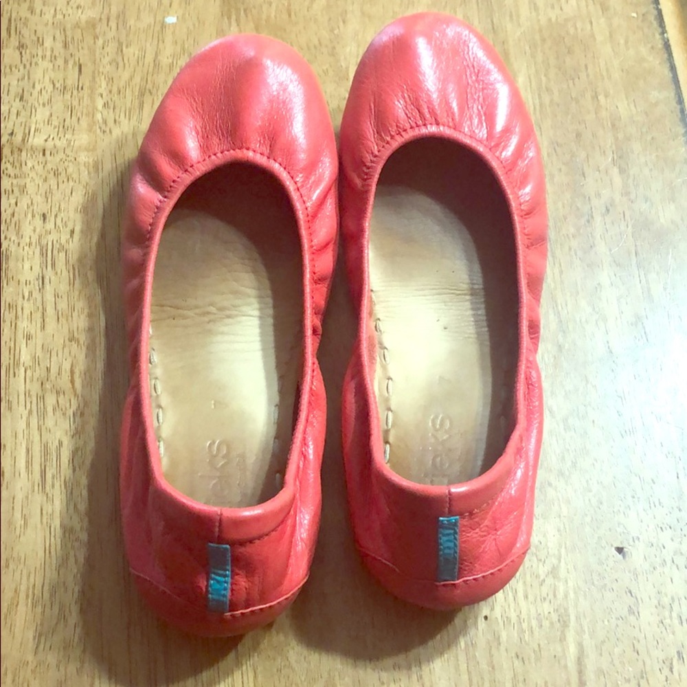 Poppy Tieks